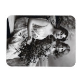 Timeless Portrait of Mother and Daughter マグネット (横)