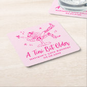 Tiniお洒落の少し古いホットピンクの誕生日パーティー スクエアペーパーコースター (アングル)