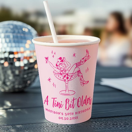 Tiniお洒落の少し古いホットピンクの誕生日パーティー 紙コップ