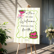 Tiniは少し古い手作りの誕生日パーティーへようこそ