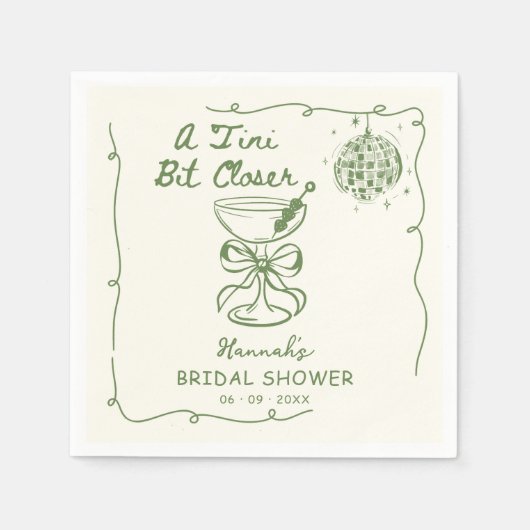 Tiniビットを近づける描ブライダルシャワー スタンダードカクテルナプキン (正面)