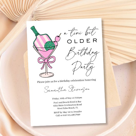 Tiniビット古いピックボールをテーマにした誕生日パーティー 招待状