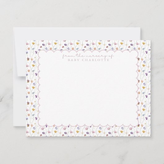 Tiny Floral Scalloped Nursery Note Card 招待状 (正面)