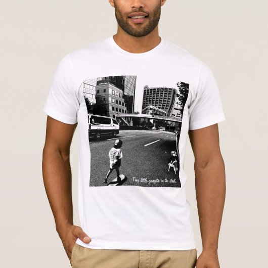 Tiny little gangsta in the street  ONEIGHTH Tokyo  Tシャツ (正面)