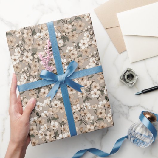 Tiny Scattered Blossoms — Understated Beige & Sage ラッピングペーパー (ギフト)