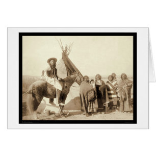 Tipi SD 1891年の前のLakotaの4人のインドの女性