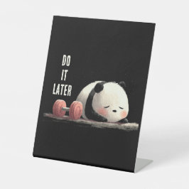 Tired Panda Gym – Cute Funny Workout Art 台座サイン