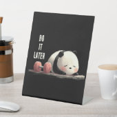 Tired Panda Gym – Cute Funny Workout Art 台座サイン (インサイチュ)