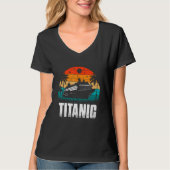 Titanic The Unsinkable Ship Retro Sunset Enthusias Tシャツ (正面)