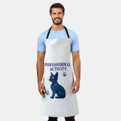 Title: Purranormal Activity – Haunted Cat Apron エプロン (着用した状態)