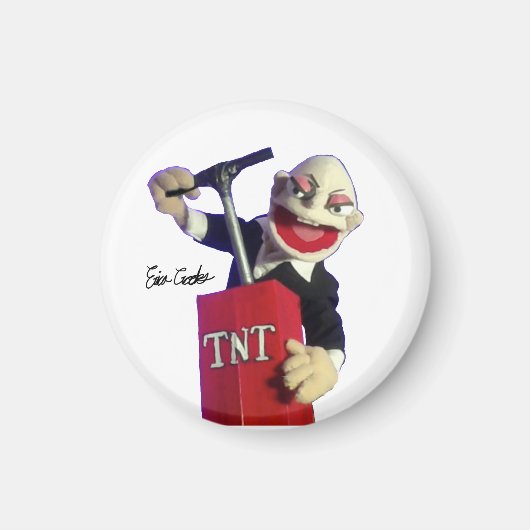 TNTの起爆装置を持つパペットパンク マグネット (正面)