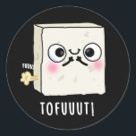 Tofuuut Funny Farting Tofu Pun Dark BG ラウンドシール<br><div class="desc">Tofuuut Funny Farting Tofu Pun features a cute tofu cube embarrassed as he lets out a little fart. Perfect pun gift for family and friends who love cute food farting tofu puns.</div>