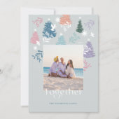 Together Pastelクリスマスツリーフォレストファミリーフォト シーズンカード (正面)