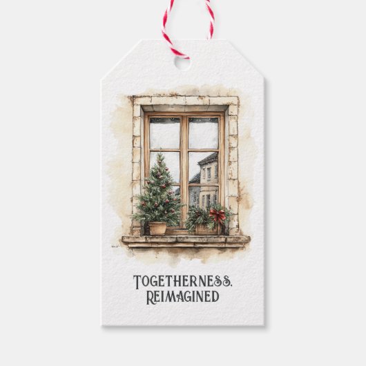 Togetherness Reimagined Rustic Window Christmas ギフトタグ (正面)