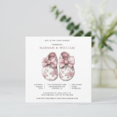 Toile Baby Booties Baby Shower 招待状 (スタンド正面)