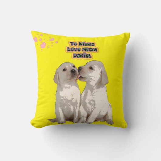 ToKieraLoveDaniel クッション (正面)