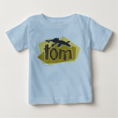 Tom Silhouette Logo ベビーTシャツ (正面)