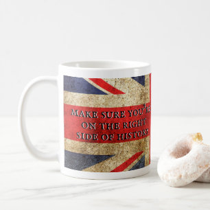Tommy Robinson – 履歴の右側(+flag)マグカップ コーヒーマグカップ