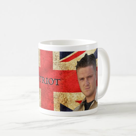 Tommy Robinson - One True Patriot (フラグ付き) Mug コーヒーマグカップ (正面右)
