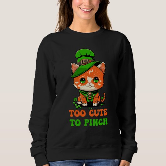 Too Cute to Pinch St Patricks Day Cat Gnome Leprec スウェットシャツ (正面)