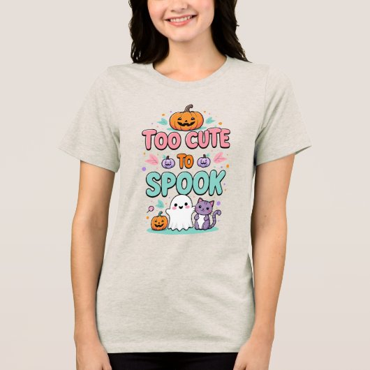 Too Cute to Spook – Kawaii Pastel Halloween トライブレンドTシャツ (正面)