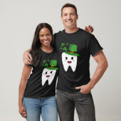 Tooth With Dental Assistant St Patricks Day Tシャツ (ユニセックス)