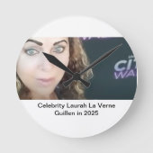 #TOPCELEBRITY #LAURAHLAVERNEGUILLEN  2025 ラウンド壁時計 (正面)