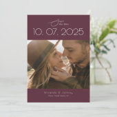 Topography Burgundyモダンの写結婚真 セーブザデート (スタンド正面)