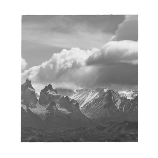 Torres Del Paine 国立公園、クエルノスと ノートパッド (正面)