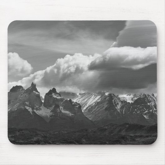 Torres Del Paine 国立公園、クエルノスと マウスパッド (正面)