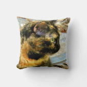 Tortie猫のMojoの少し枕 クッション (正面)