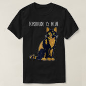 Tortitude Is Real Tortoise Shell Tortie Cat  Tシャツ (デザイン正面)