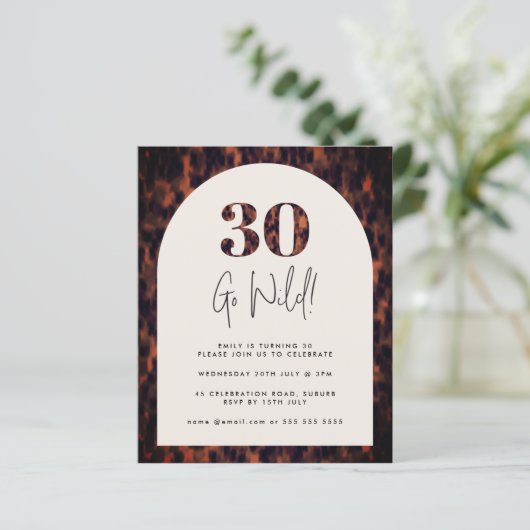 Tortoiseshellアーチワイルド30誕生日予算招待状 (スタンド正面)