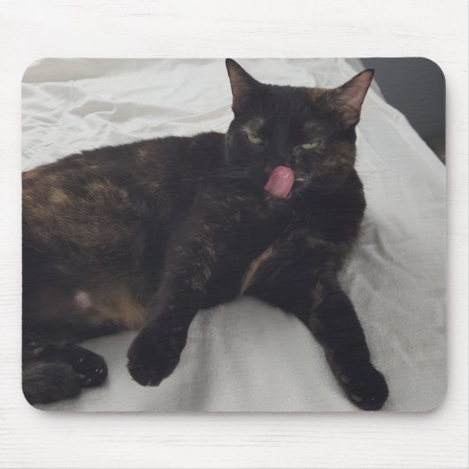 Tortoiseshellネコ舐める,舌を出す,マウスパッド マウスパッド (正面)