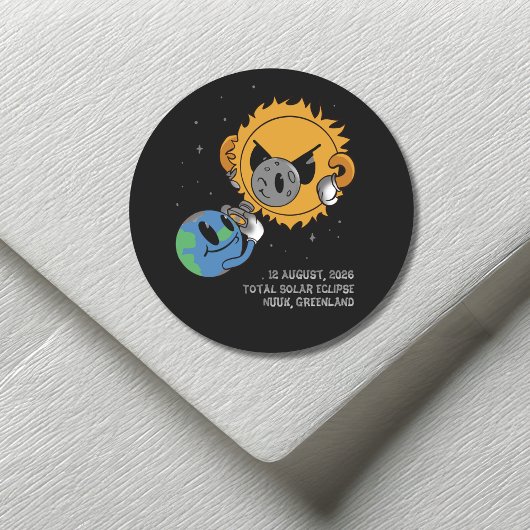 Total Solar Eclipse 2026 Greenland Photobomb ラウンドシール