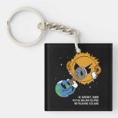 Total Solar Eclipse 2026 Iceland Photobomb キーホルダー (正面)