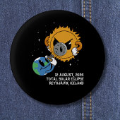 Total Solar Eclipse 2026 Iceland Photobomb 缶バッジ