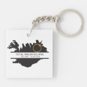 Total Solar Eclipse August 12 2026 – Iceland キーホルダー (裏面)
