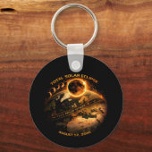 Total Solar Eclipse August 12 2026 Path of Totalit キーホルダー (正面)
