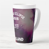 Total solar eclipse August 2026 text personalized カフェラテマグ (右アングル)