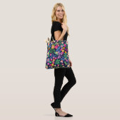 Tote Bag With Black Background Floral Design トートバッグ (モデル)