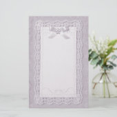 Touch・オブ・レース – ラベンダー 便箋 (スタンド正面)