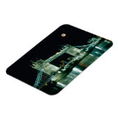 Tower Bridge at Night，ロンドン，イギリス マグネット (左側)