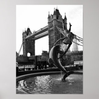Tower Bridge Black and White Poster ポスター