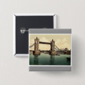 Tower Bridge, III. (open), London, England lear Ph 缶バッジ (正面&裏面)