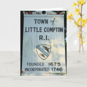 Town Little Compton, RI - Founded 1675 wooden sign カード (黄色い花)