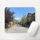 Town of Canmore in Alberta Canada マウスパッド (マウス)