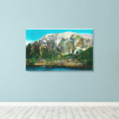 Town View of Juneau, AlaskaJuneau, AK キャンバスプリント (インサイチュ (ウッドフロア))