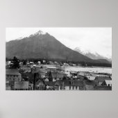 Town View of Sitka, Alaska PhotographSitka, AK ポスター (正面)