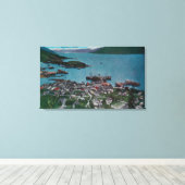Town View of Wrangell, AlaskaWrangell, AK キャンバスプリント (インサイチュ (ウッドフロア))